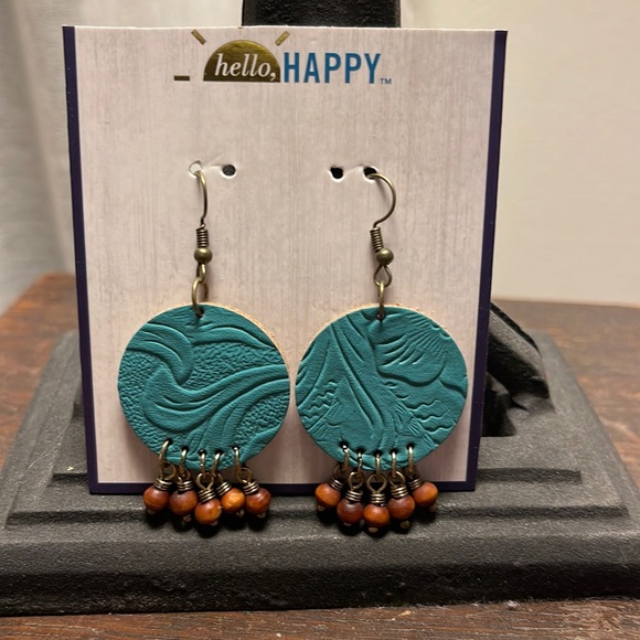 B2GOFREE 🍭New Handmade Beaded fishhook earrings - Picture 1 of 3